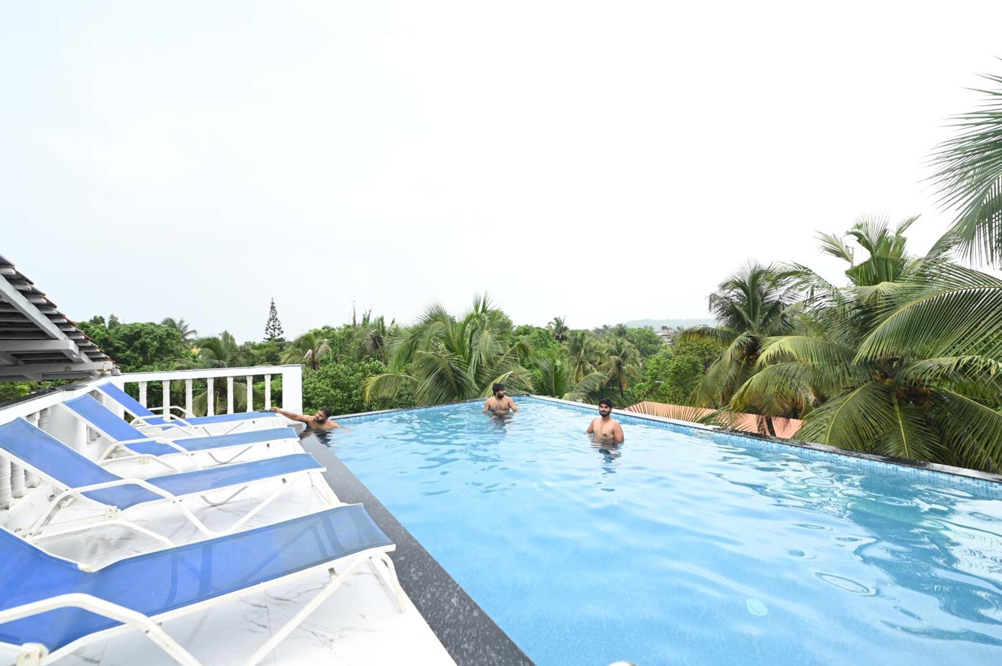 Hotel Quinta Da Branca - Near Baga Beach Bagian luar foto