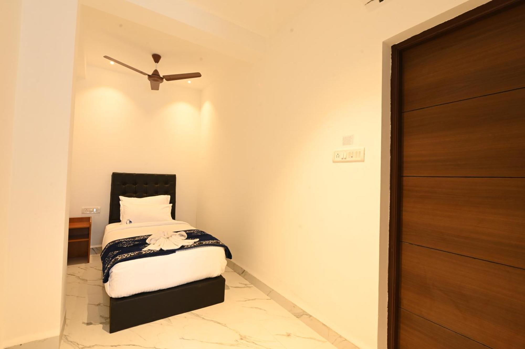 Hotel Quinta Da Branca - Near Baga Beach Bagian luar foto